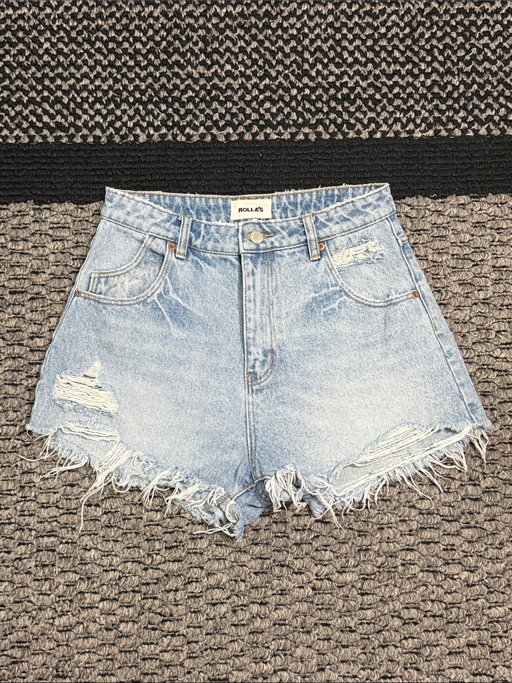 Rolla's Dusters High Rise Slim Denim Shorts Women's 28 Distressed Raw Hem Casual